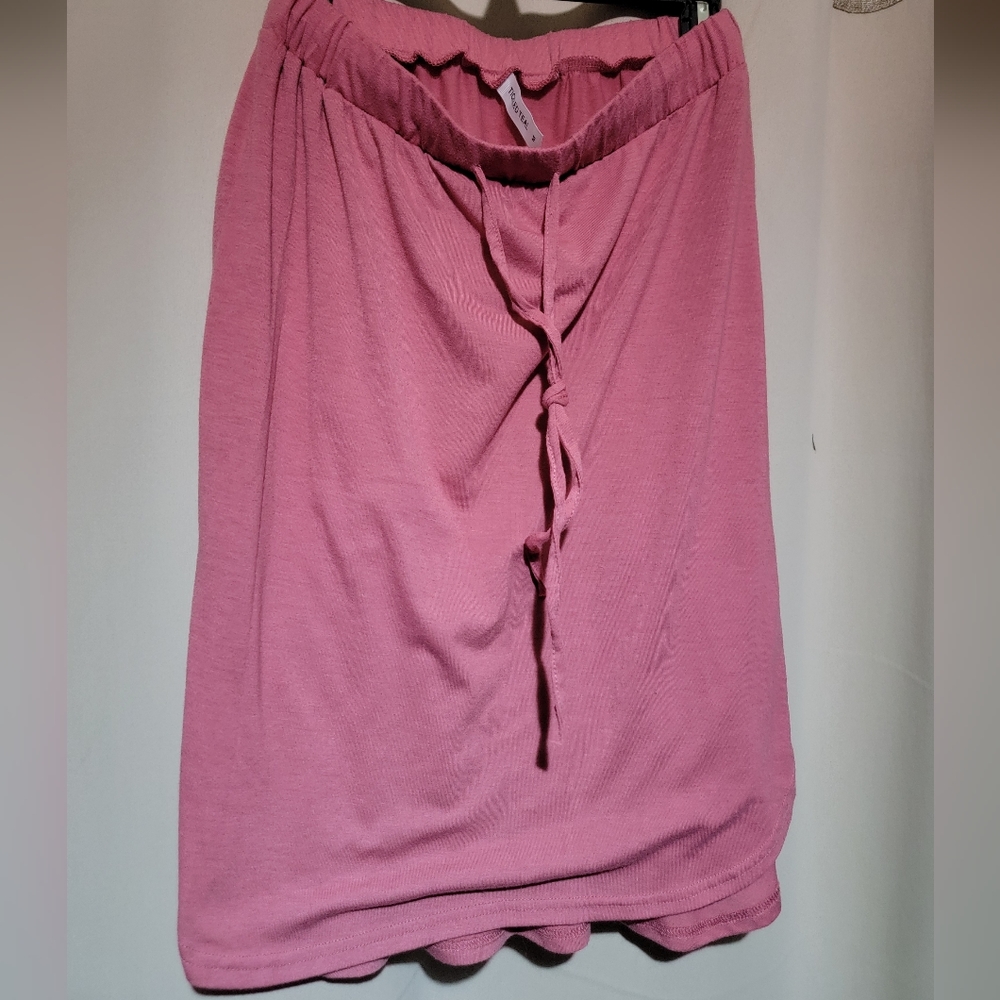 Womens Pink Midi skirt